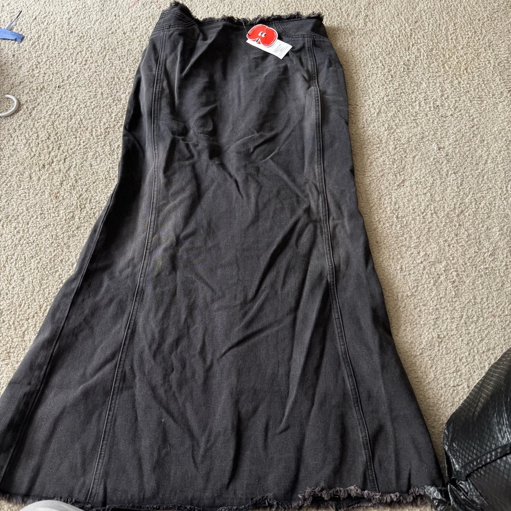 Cider Black Maxi Slip Skirt for Casual Wear